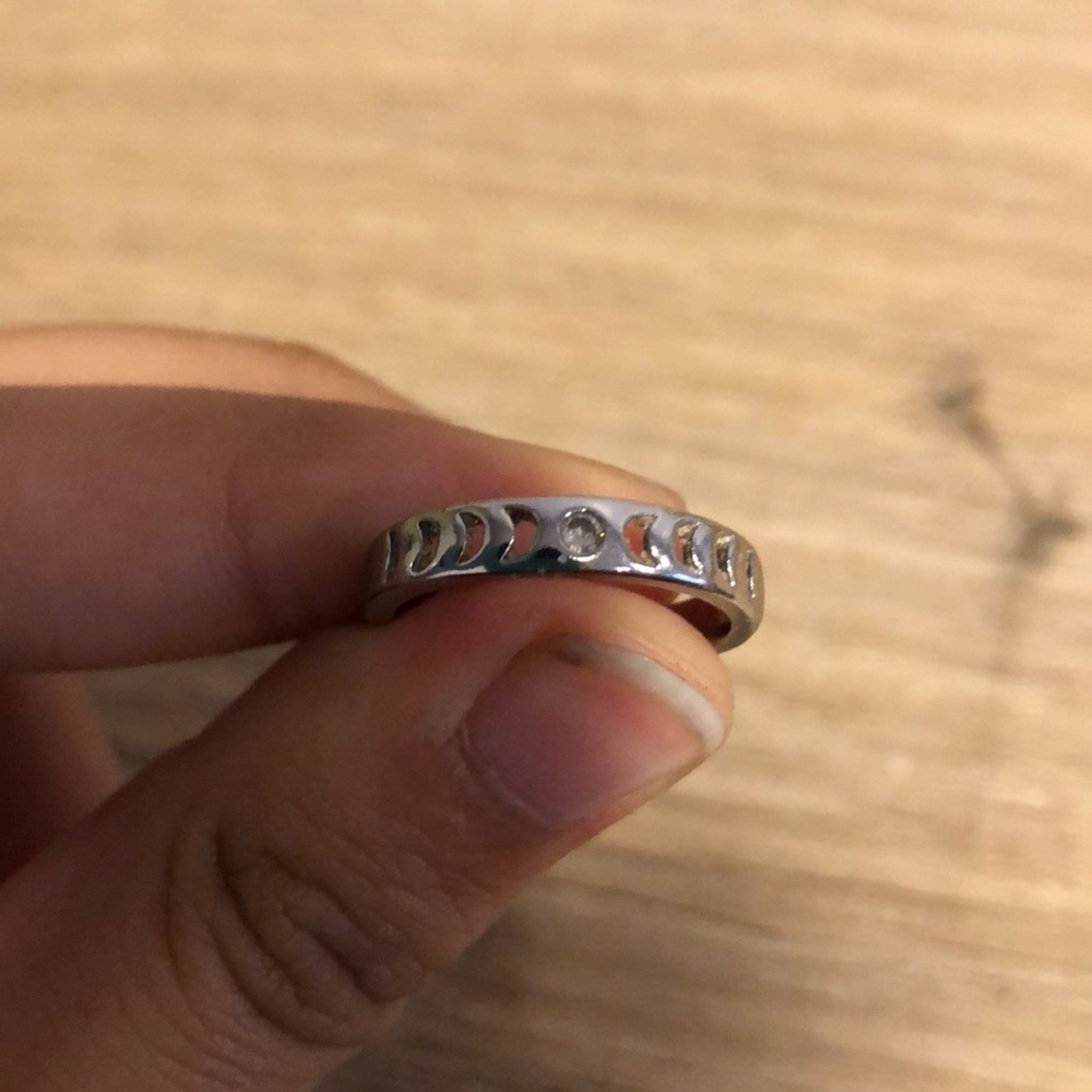 Designed sliver ring